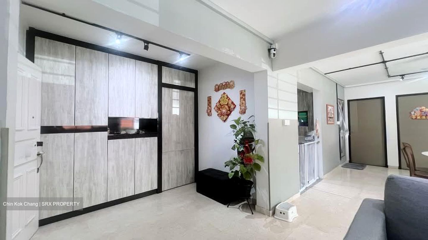 Blk 654 Hougang Avenue 8 (Hougang), HDB Executive #536355961
